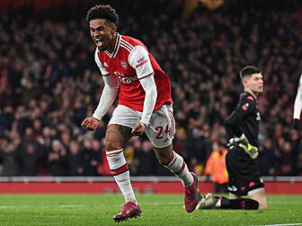 Arsenal edge Leeds, Liverpool'...